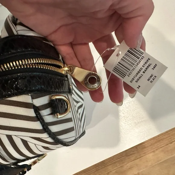 Henri Bendel NWT Disturbed Stripe Barrel Satchel Rare - Picture 6 of 16